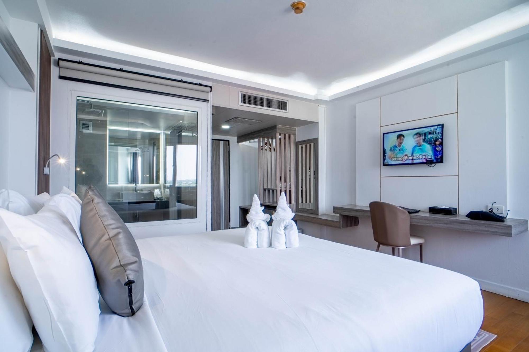 Thong Tarin Hotel Surin Exterior photo