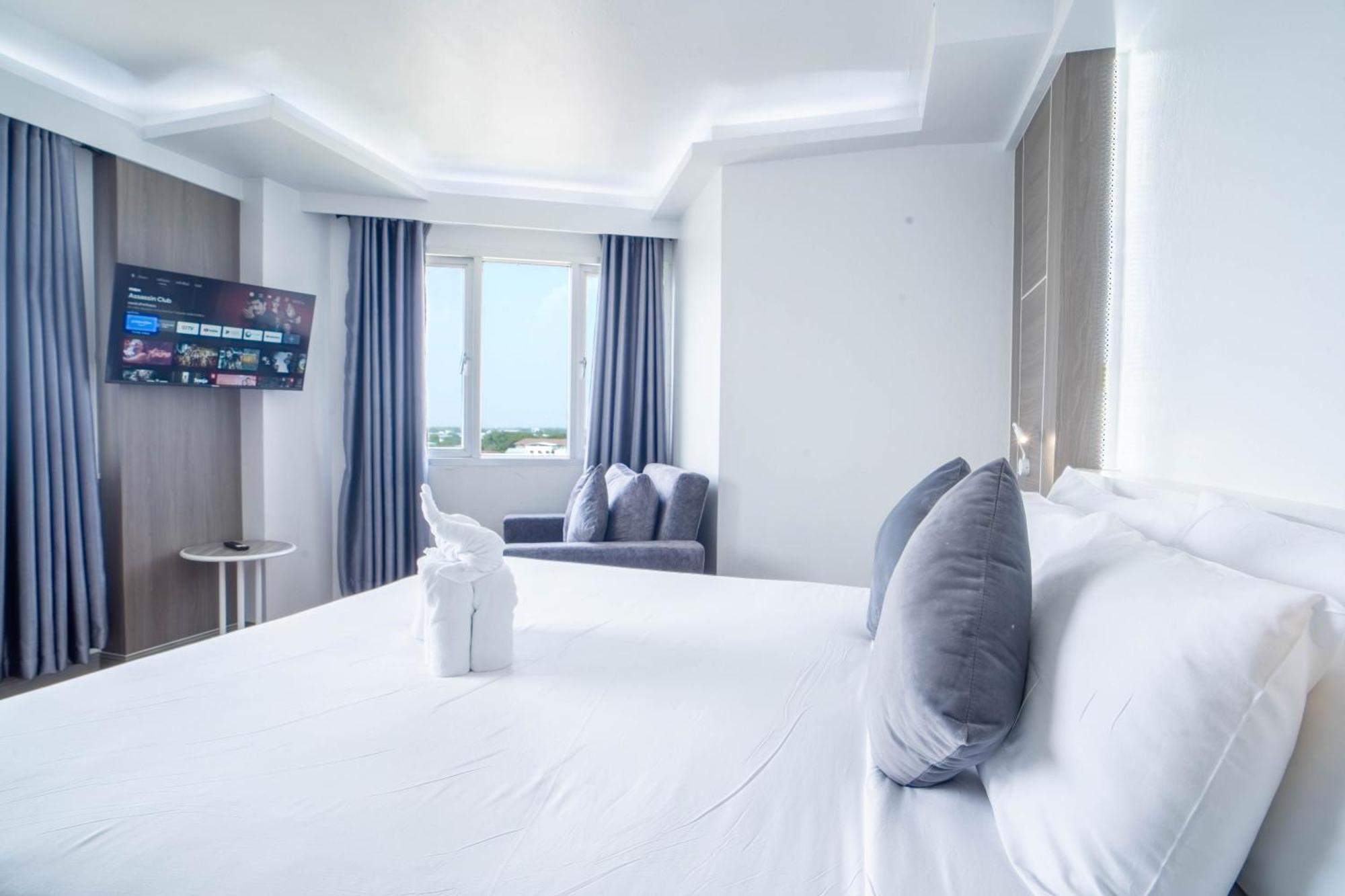 Thong Tarin Hotel Surin Exterior photo