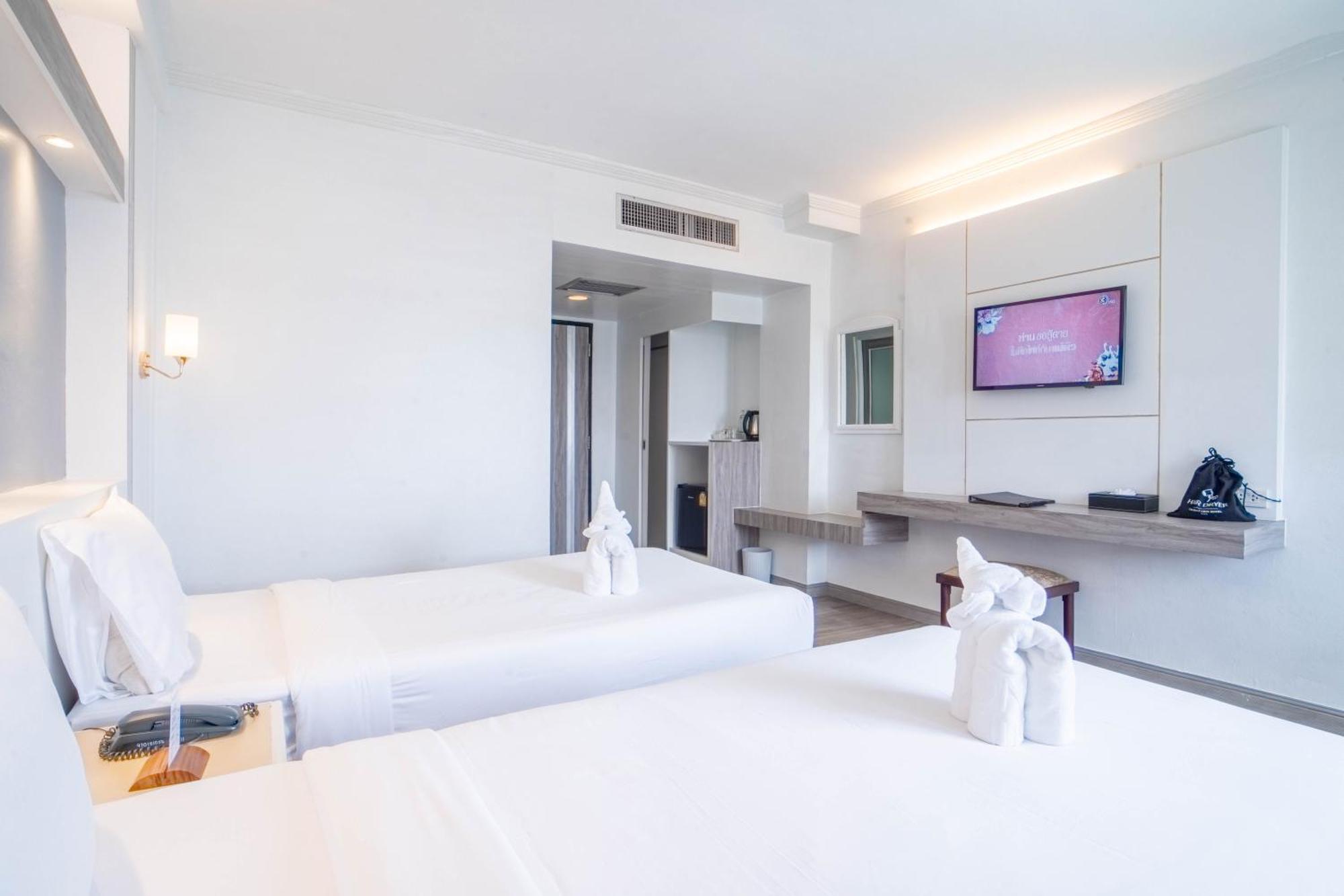 Thong Tarin Hotel Surin Exterior photo
